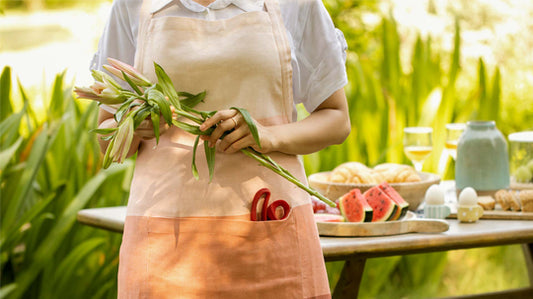 From kitchenware to kitchenwear, have everything of modern style