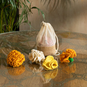 Flowers & vases