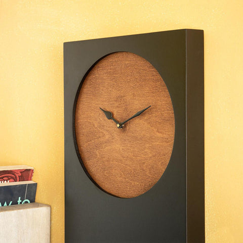 On Time Notice Board & Clock - ellementry