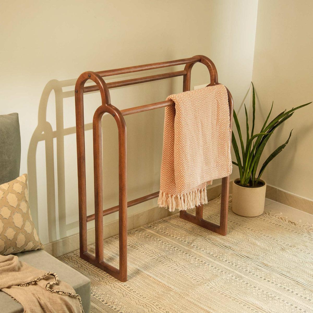 Old World ready-to-assemble towel holder