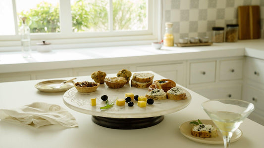 Subtle decoration items: Dishtowels