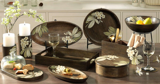 How Do Wooden Kitchen Accessories Add to The Vintage Grandeur of The Kitchen?
