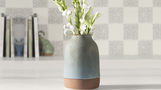 How to style your home with flower vases