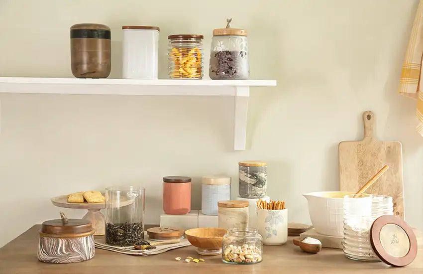 Advantages of condiment sets over standard jars