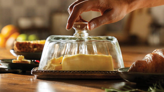 HOW TO PREPARE A BUTTER DISH BEFORE USING IT
