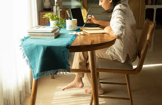 Vibrant Dining: Transform Your Table with Colourful Linen