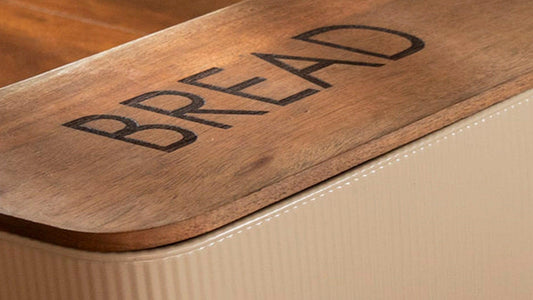 10 Reasons Why you Should Choose a Wooden Bread Box