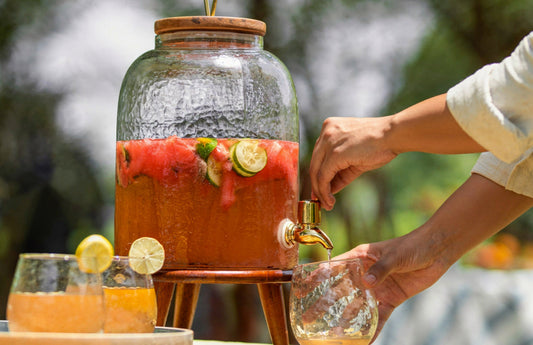 5 Reasons Glass Water Dispensers Are Perfect for House Parties