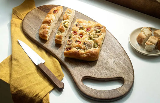 6 Reasons the Bread Board is Popular in the Pantry