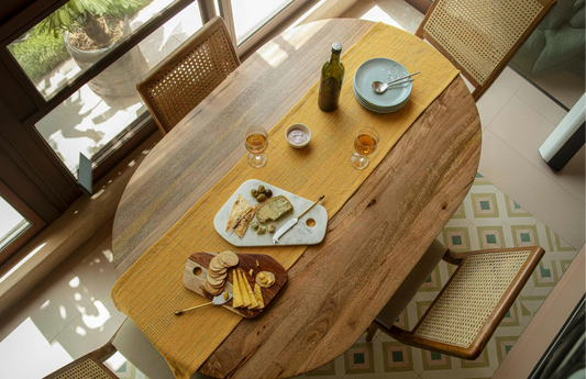 How to Style Dining Tables with Decor Accessories