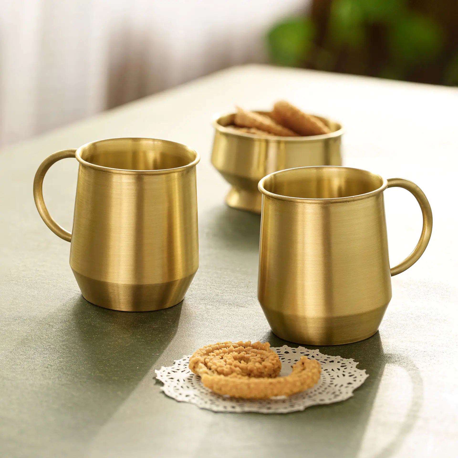 Oro brass coffee mug