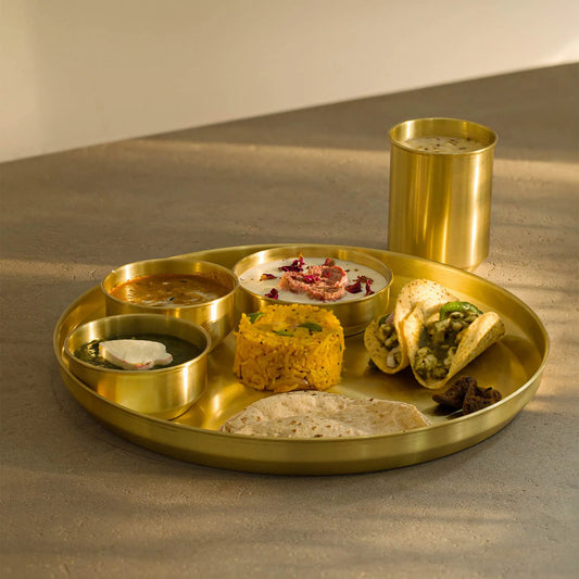 Nuhas Brass Dinner Set With Wooden Box