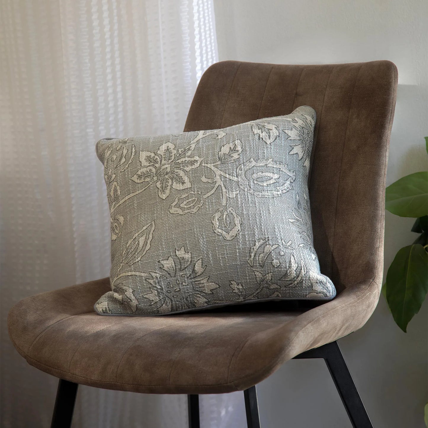 mizani floral cushion cover (small)
