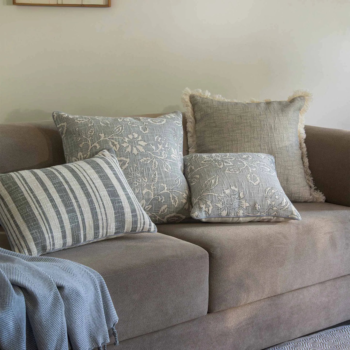 Mizani striped cushion cover