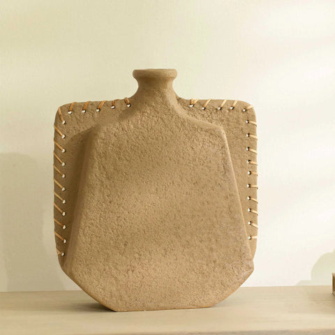 Niraan Ecomix Vase With Cane Short