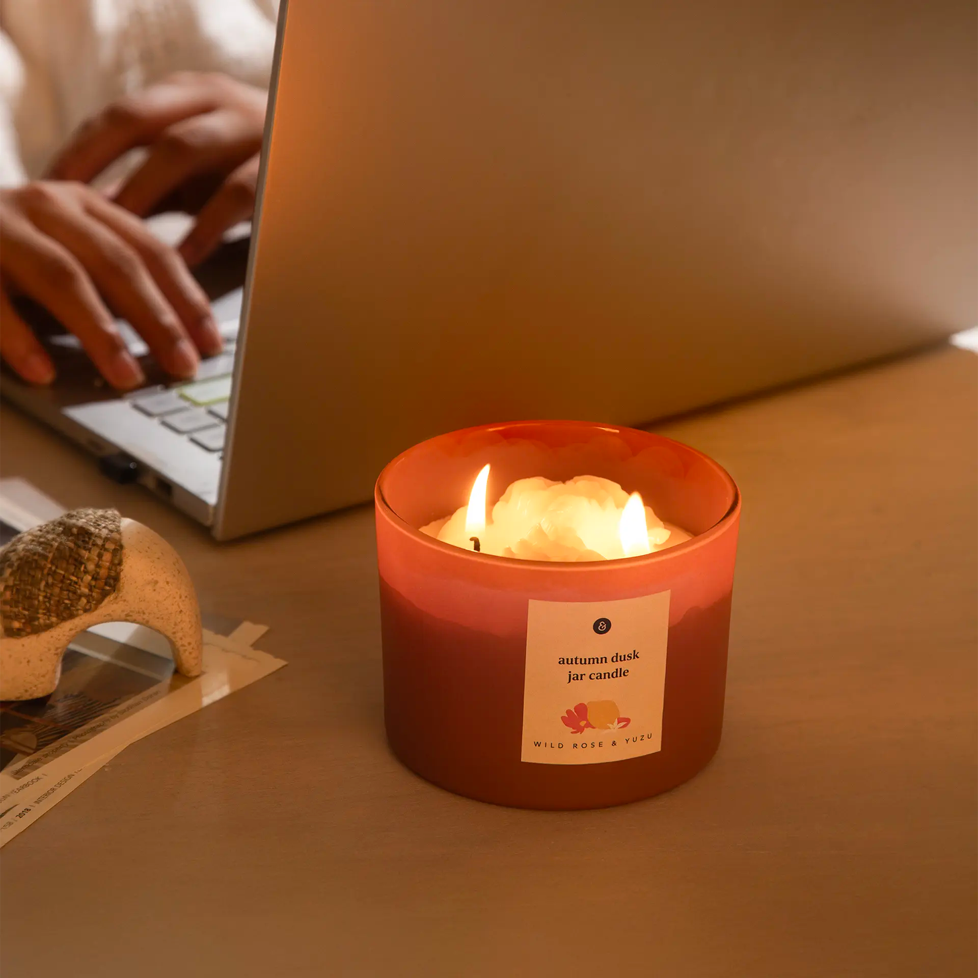 Autumn Dusk Jar Candle Wild rose & yuzu
