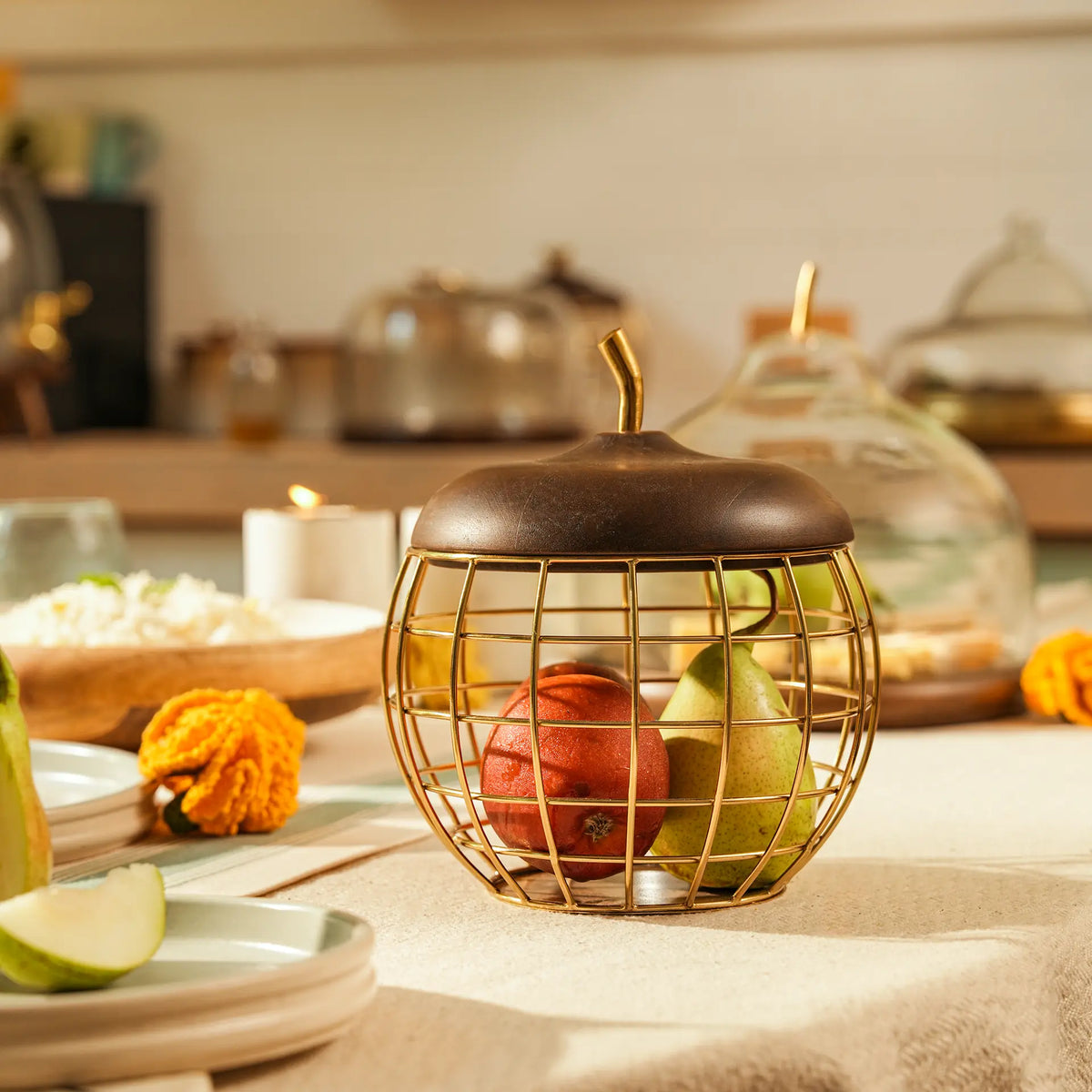 Pear Metal Basket with Wooden Lid