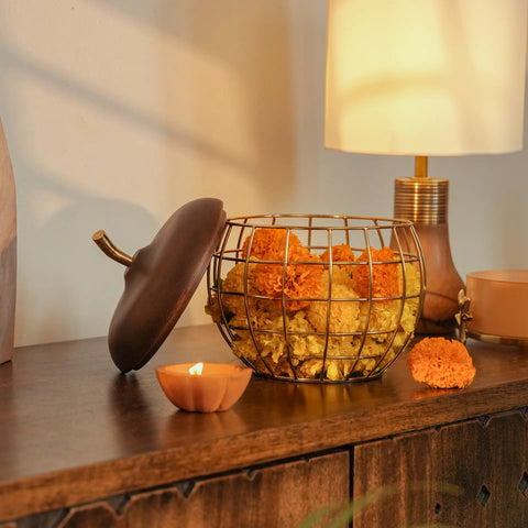 Pear Metal Basket with Wooden Lid