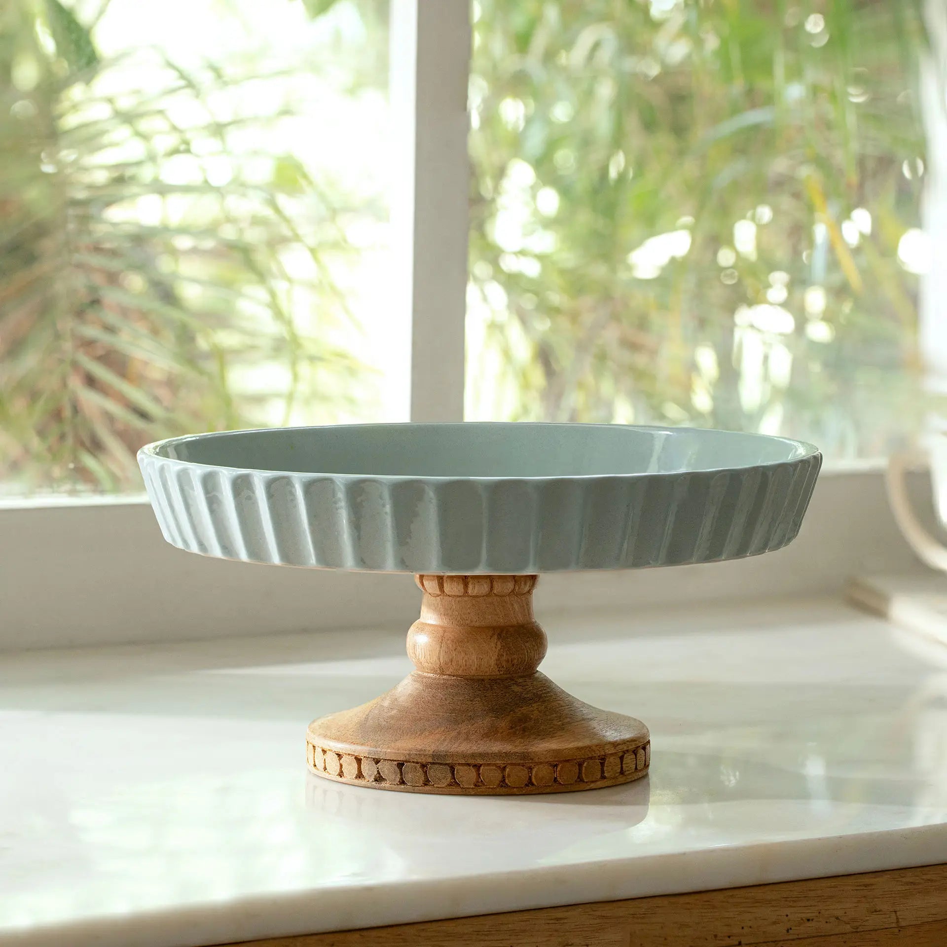 Upper Crust Ceramic Cake Stand With Server