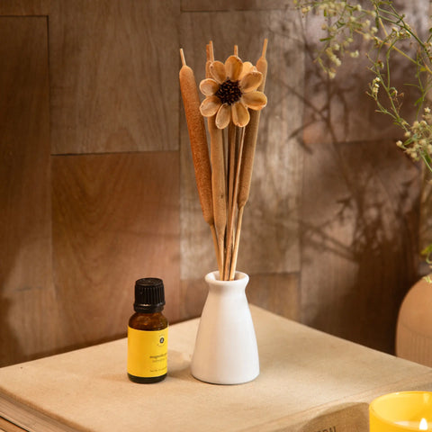 Breathe & Bloom Vase & Diffuser Set - Magnolia Petal