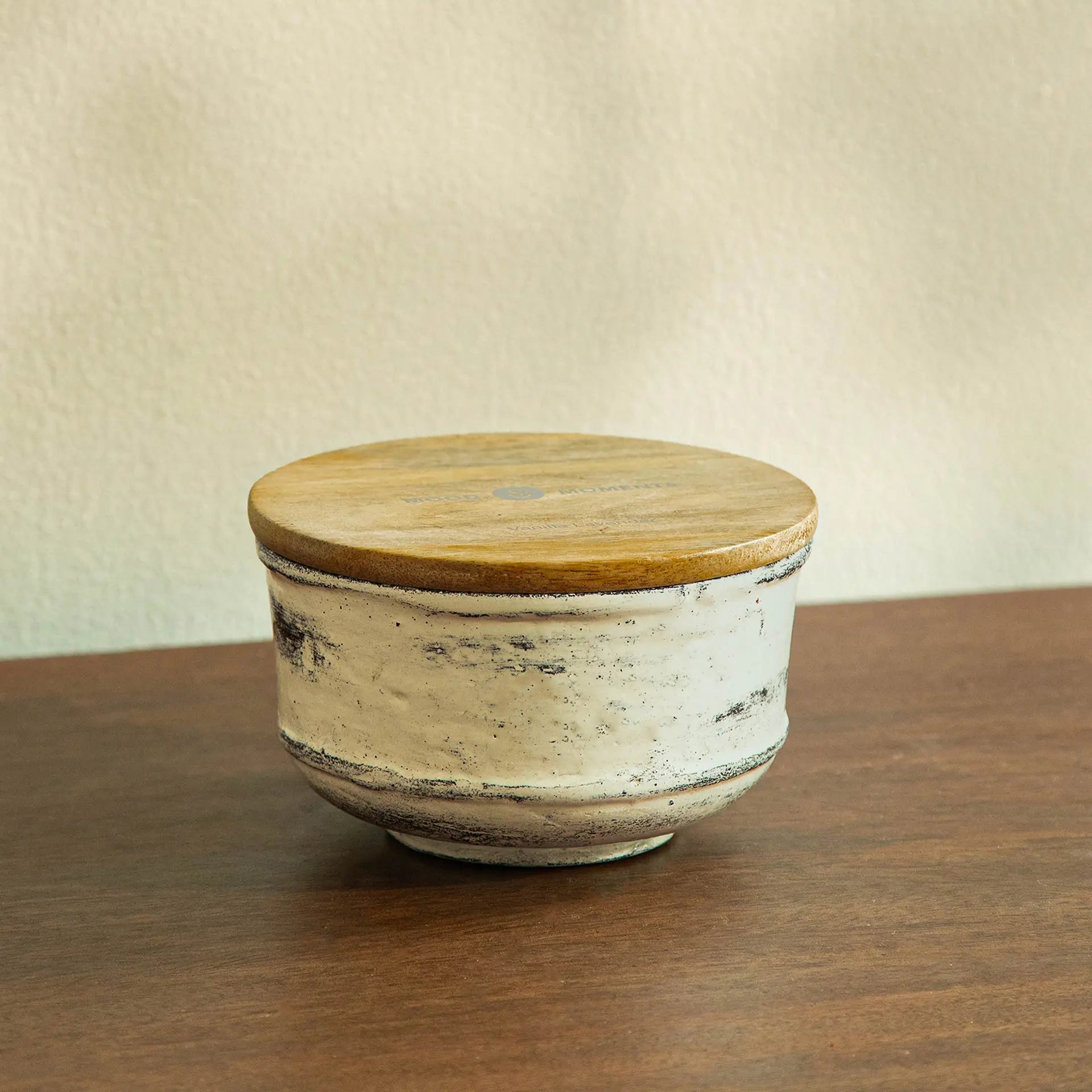 Jade Lotus Terracotta Jar Wax Candle (3 Wick)
