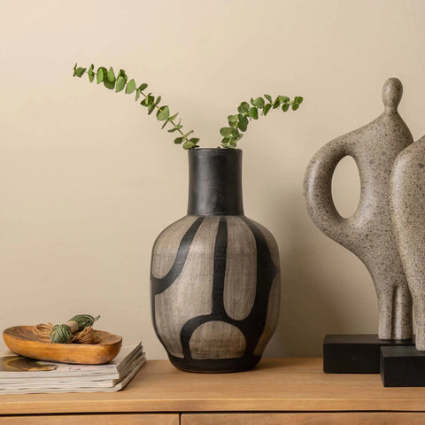 In Spring Terracotta Vase - Black (Short)