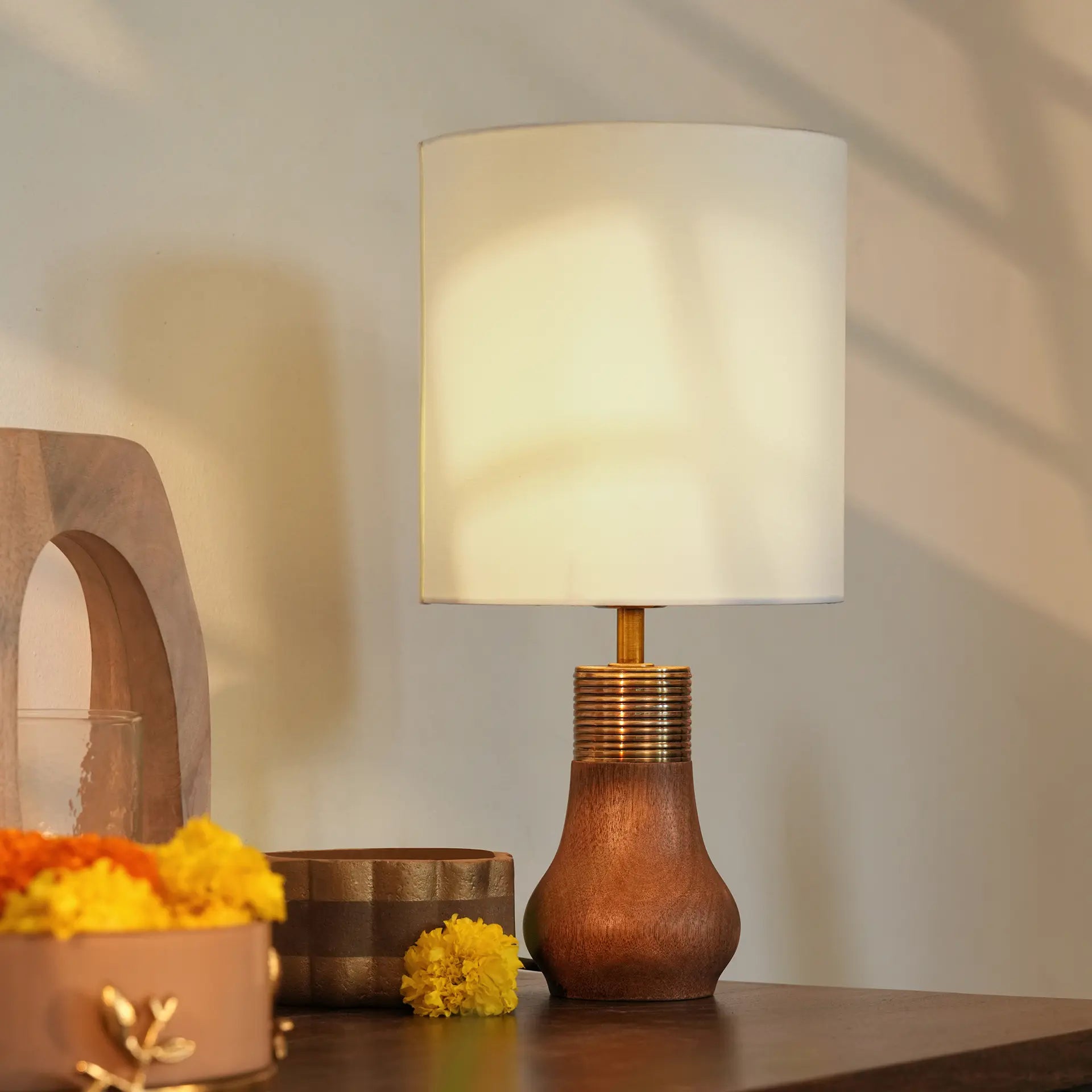 Cottage Wooden Ribbed Lamp with Shade
