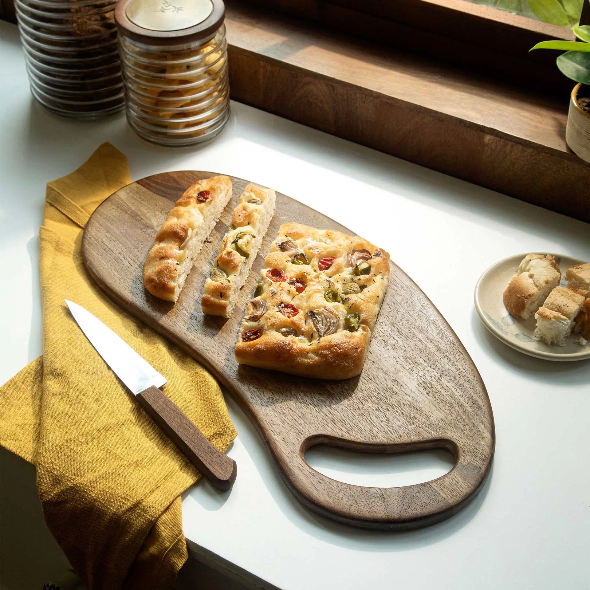 Laimai Serving Board With Handle - Small