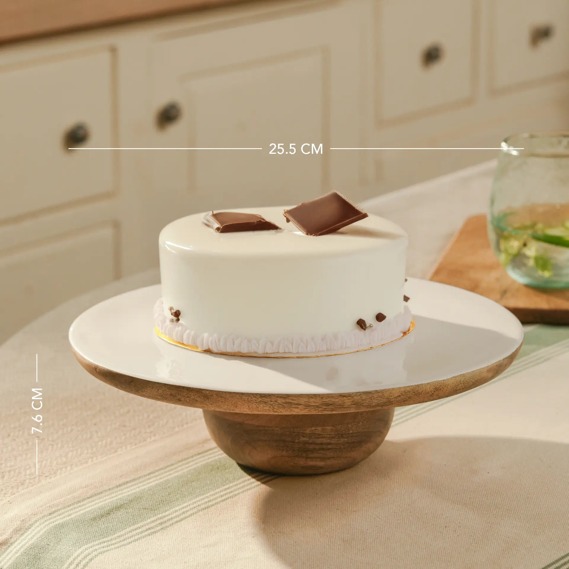 caramel enamelled wood cake stand