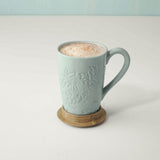 Upper crust mug with wooden lid