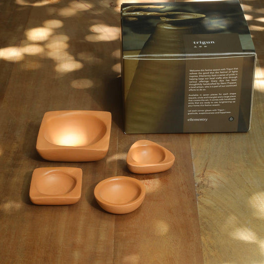 Trigun Terracotta Diya Set of 22