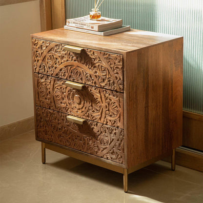 Oyma triple chest drawer with metal legs