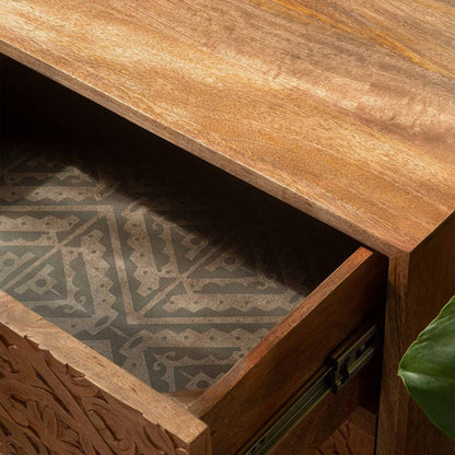Oyma triple chest drawer with metal legs