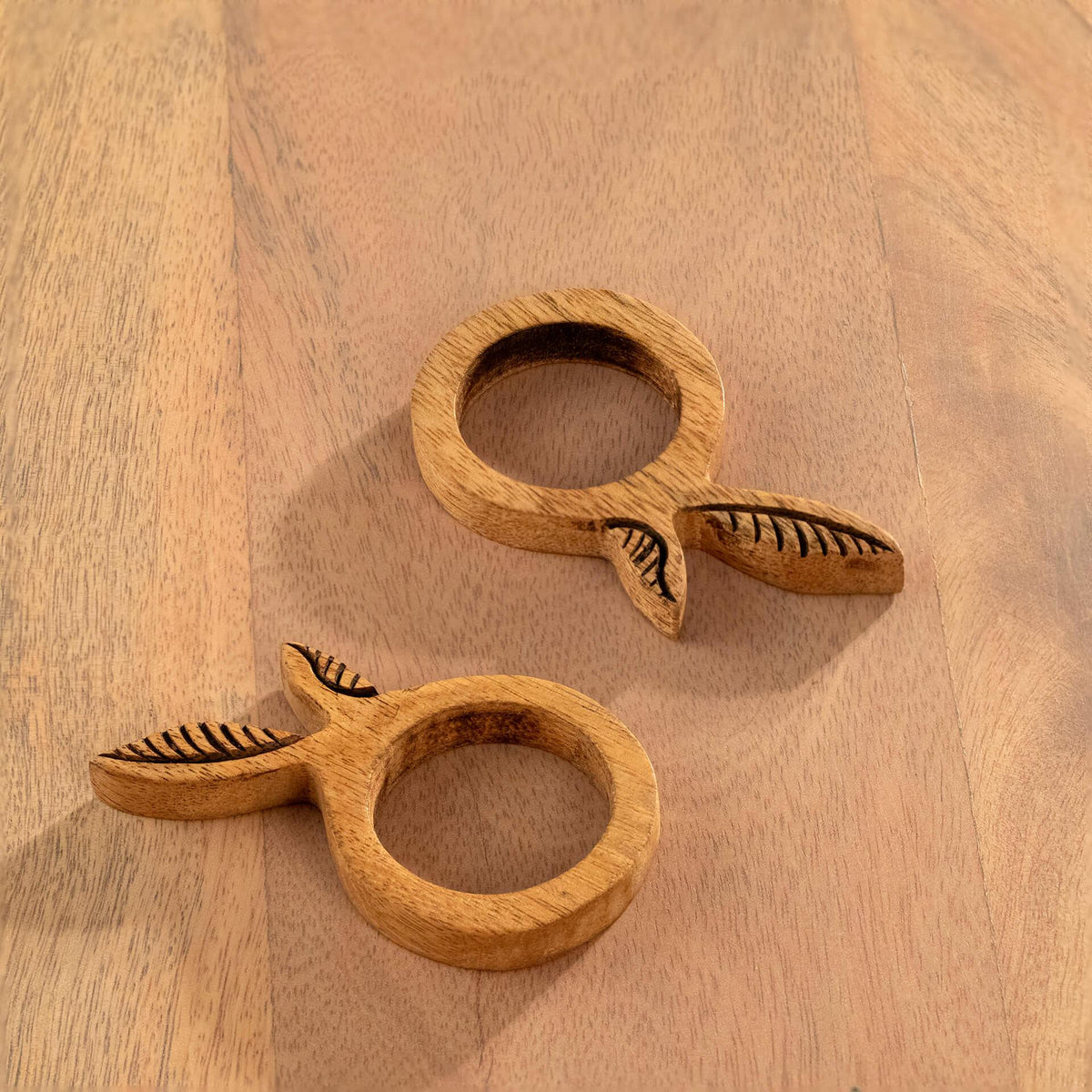 mango napkin ring leaf set of 2 natural
