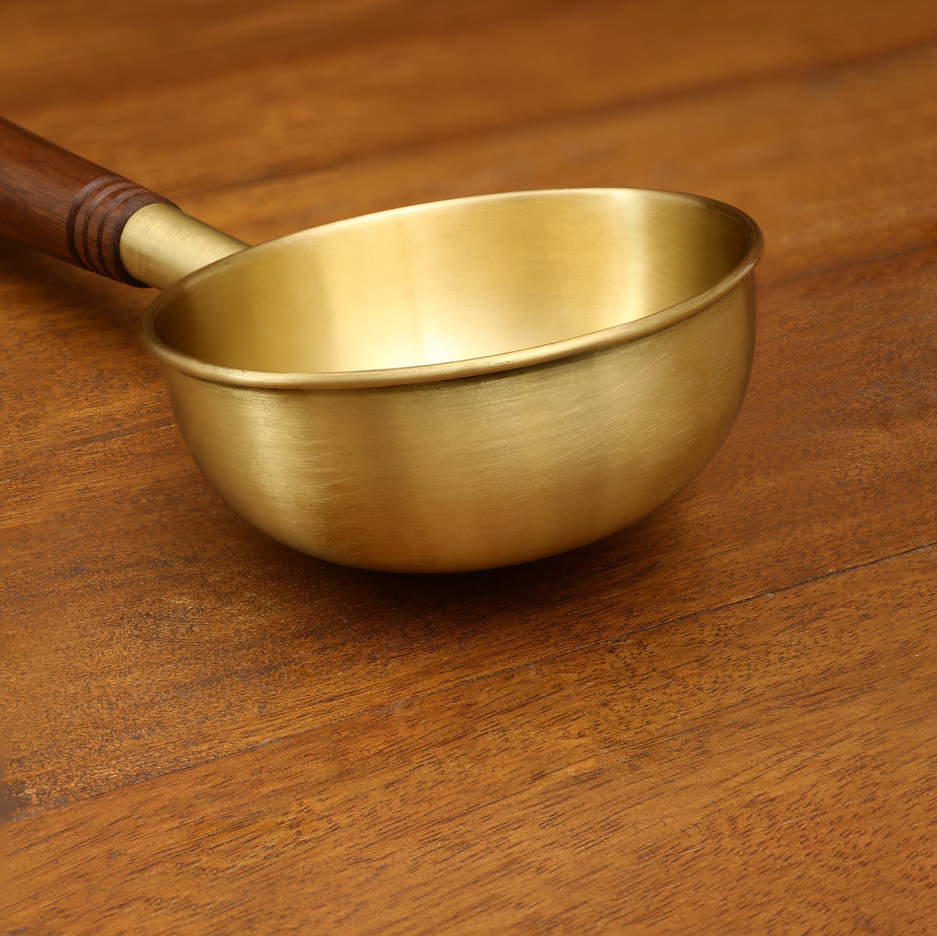Arra brass tadka pan with wooden handle
