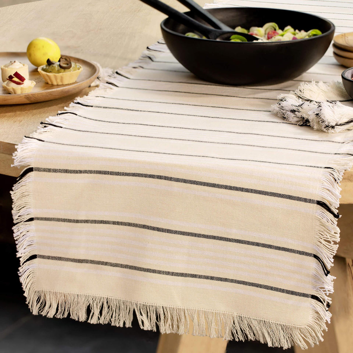 Vertical Limits 100% Cotton Table Runner - ellementry