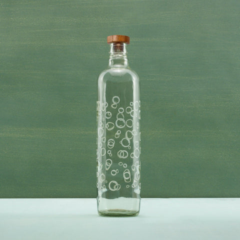 bubbles glass water bottle with wooden stopper - ellementry