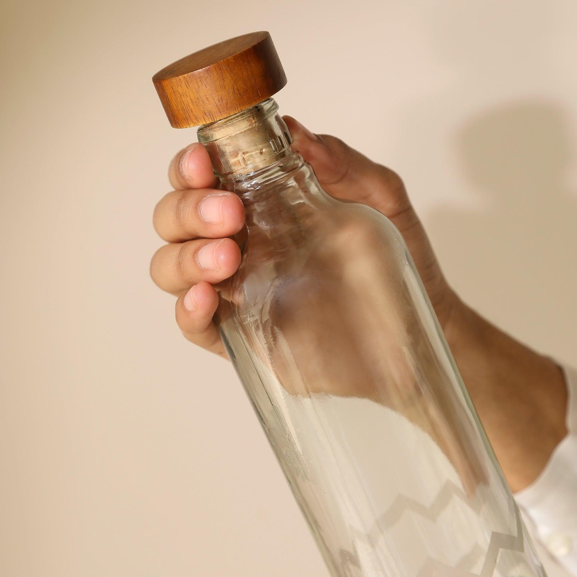 Frosted Chevron Glass Bottle with Brown Wood Stopper