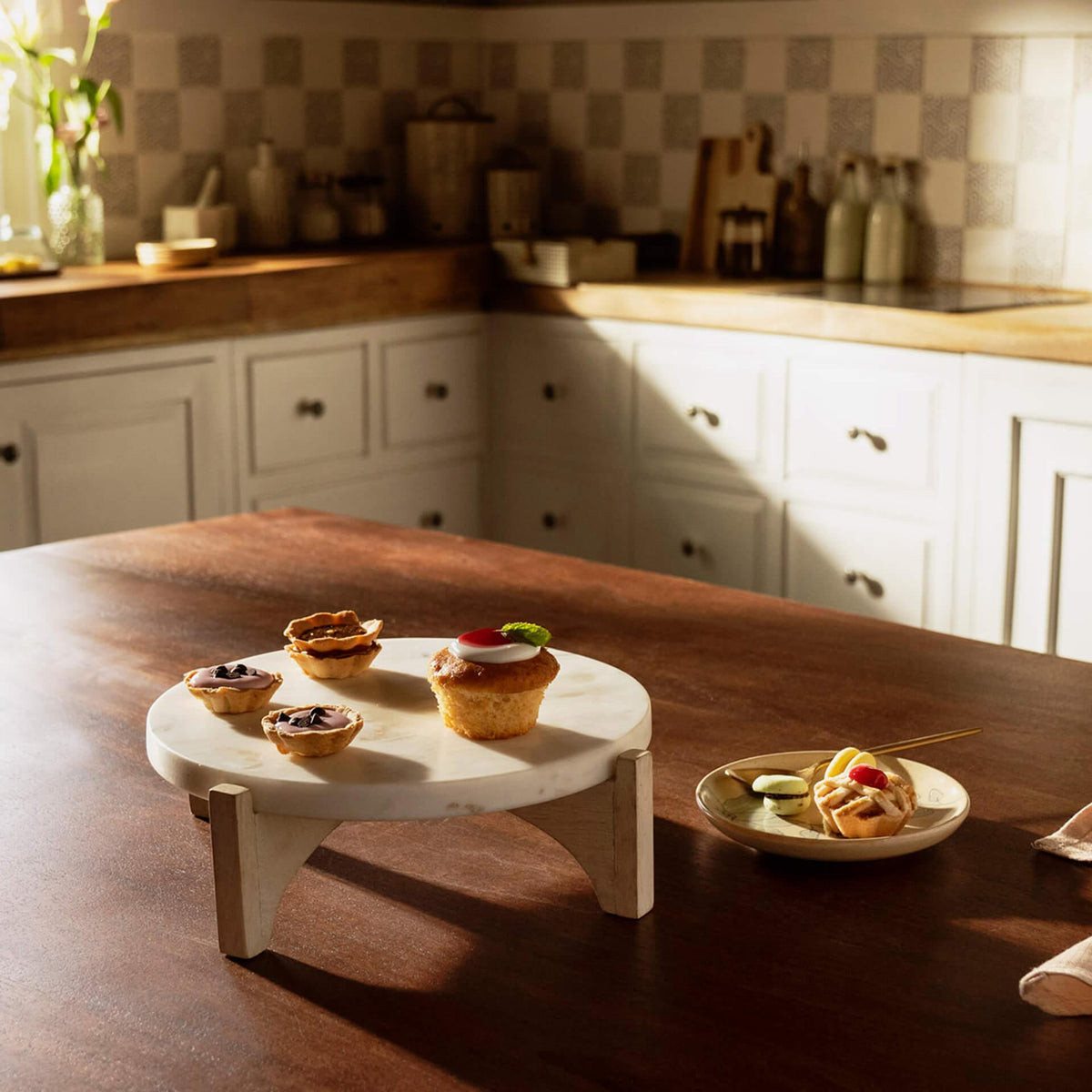white marble cake stand with wooden base - ellementry