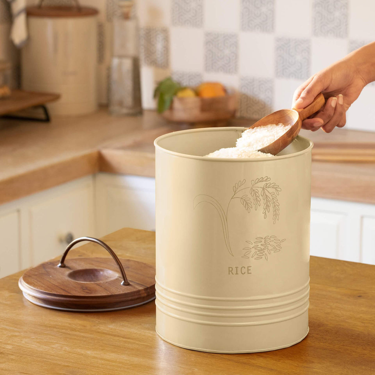 Rice Storage Barrel with Wooden lid - ellementry