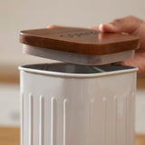 Foursquare coffee container with wooden Lid - ellementry