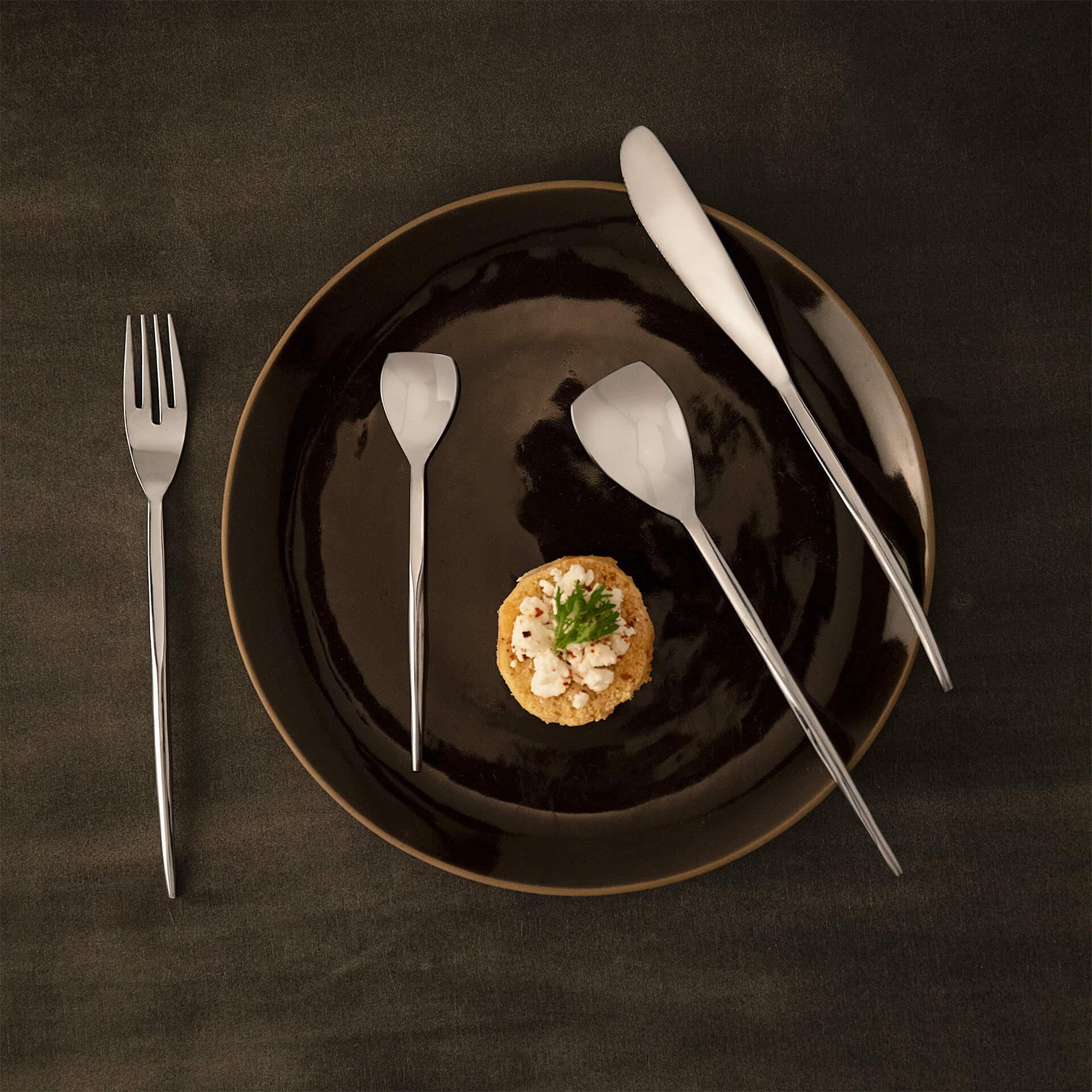 Silver Metal Cutlery (Set of 4)