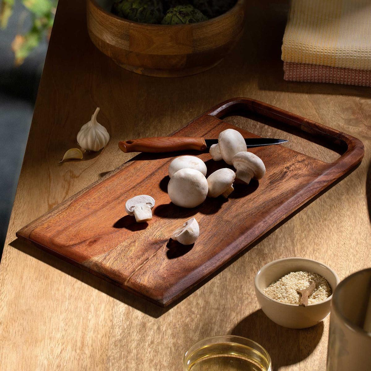 ChopNCheese Acacia Wood Chopping Board - ellementry