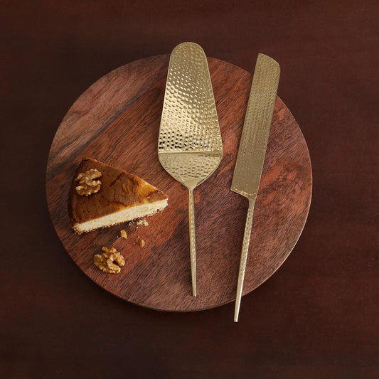 Norah gold hammered cake server set of 2 - ellementry