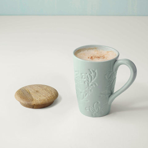 Upper crust mug with wooden lid - ellementry