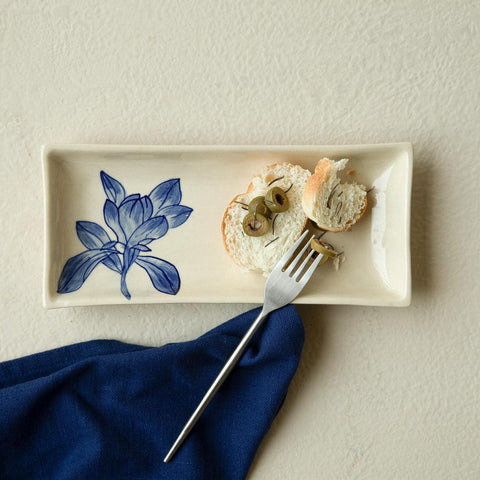 Magnolia ceramic serving platter - ellementry