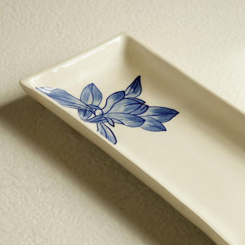 Magnolia ceramic serving platter - ellementry