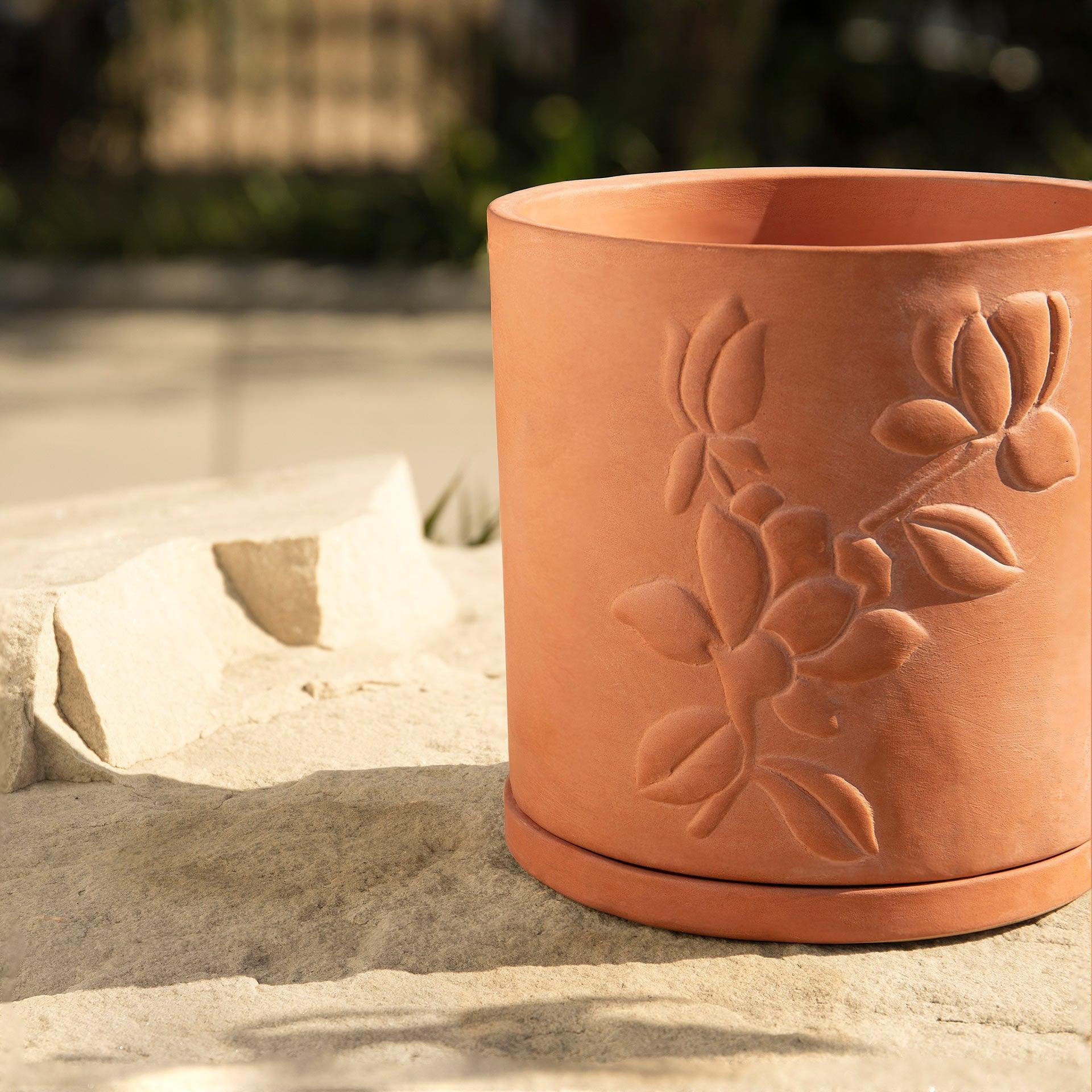 Teravak Embossed Planter (Tall)