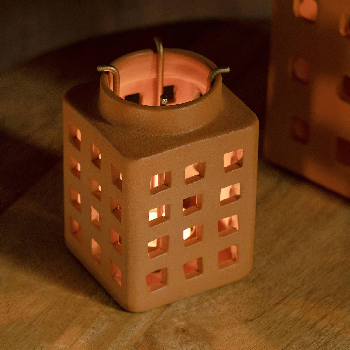 Lupa Terracotta Square Lantern W/Metal Handle - Small - ellementry