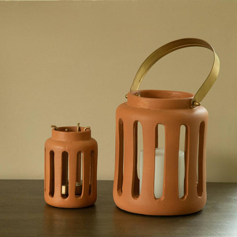 Lupa Terracotta Round Lantern W/Metal Handle - Small - ellementry